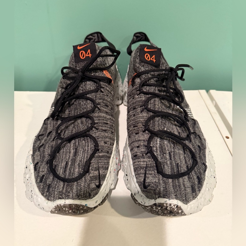 Nike Men’s Sneakers Hippie 04 - Picture 2 of 6
